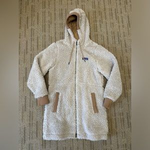 Patagonia Women’s Dusty Mesa Fleece Parka